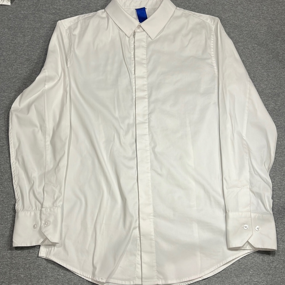 Kit and Ace. On The Move, white long sleeve button up.